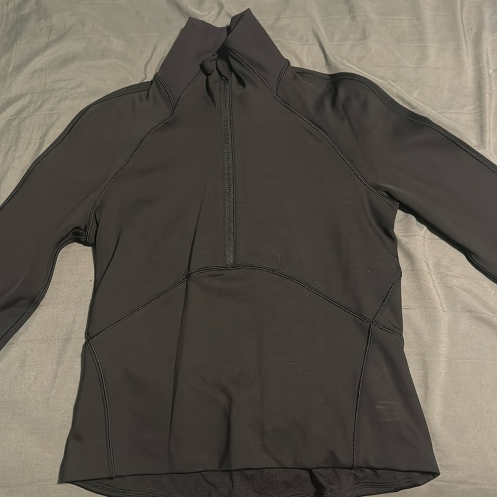 Lululemon sweatshirt
